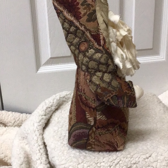 VINTAGE HANDMADE TAPESTRY SANTA 13” - Picture 3 of 6